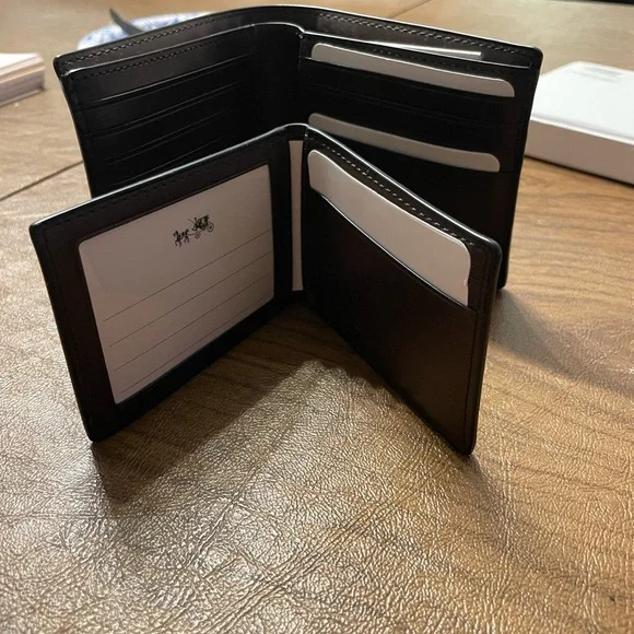 Coach Brown Signature Bi-Fold Card & Key Holder - Picture 4 of 6